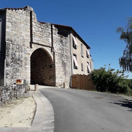 Maison De Vacances Chateaumur Luaran gambar